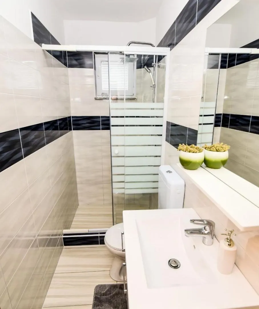 Apartment Gordana Mar Vrsi 0*,  Croatia