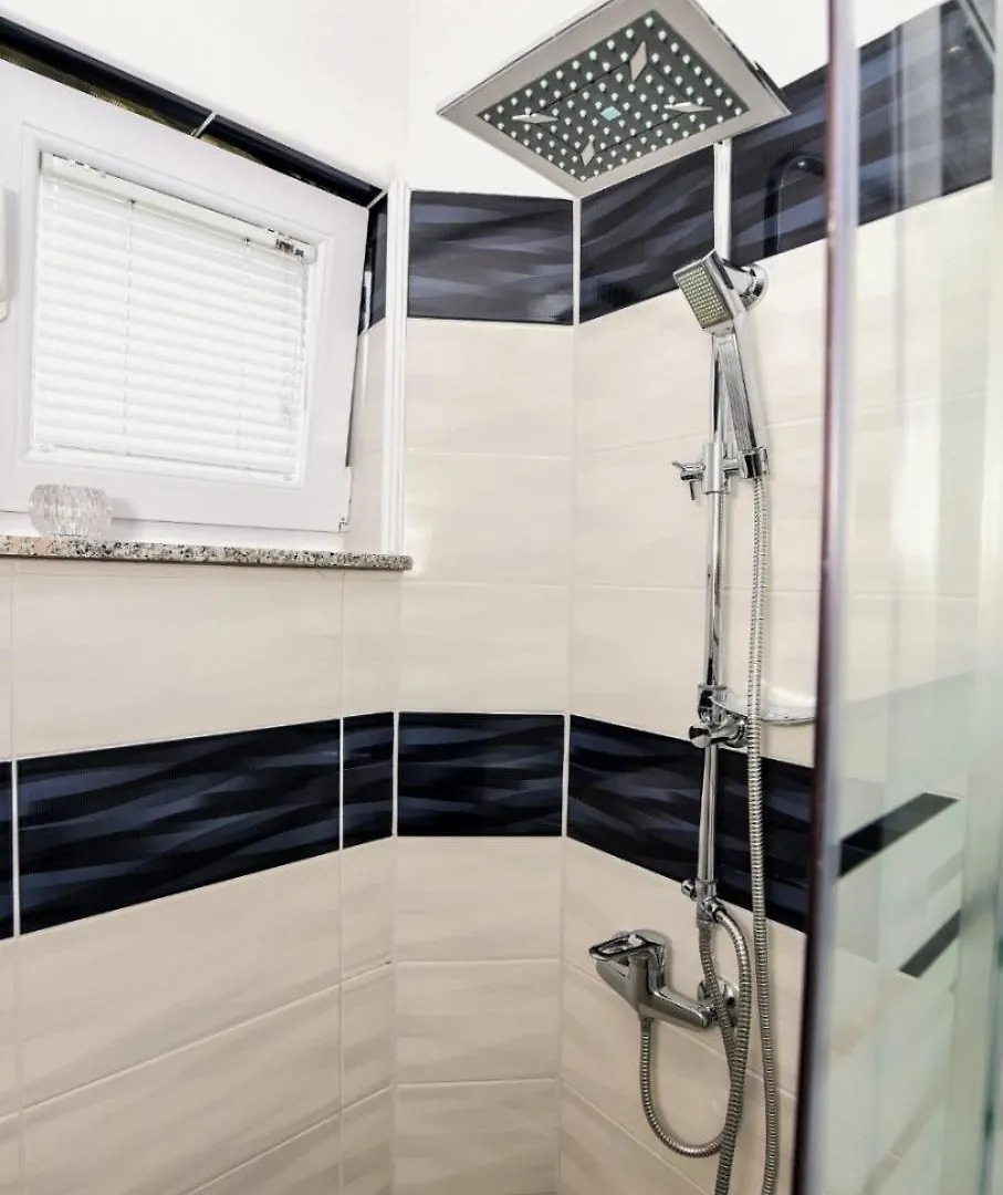 Apartment Gordana Mar Vrsi